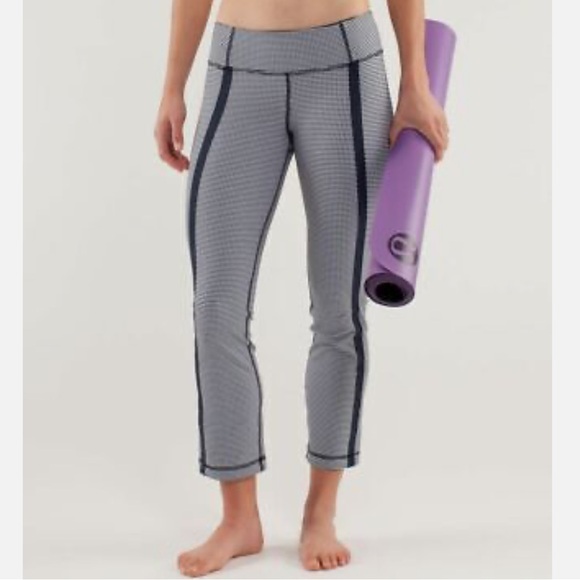 Lululemon Gingham Leggings - Picture 4 of 6